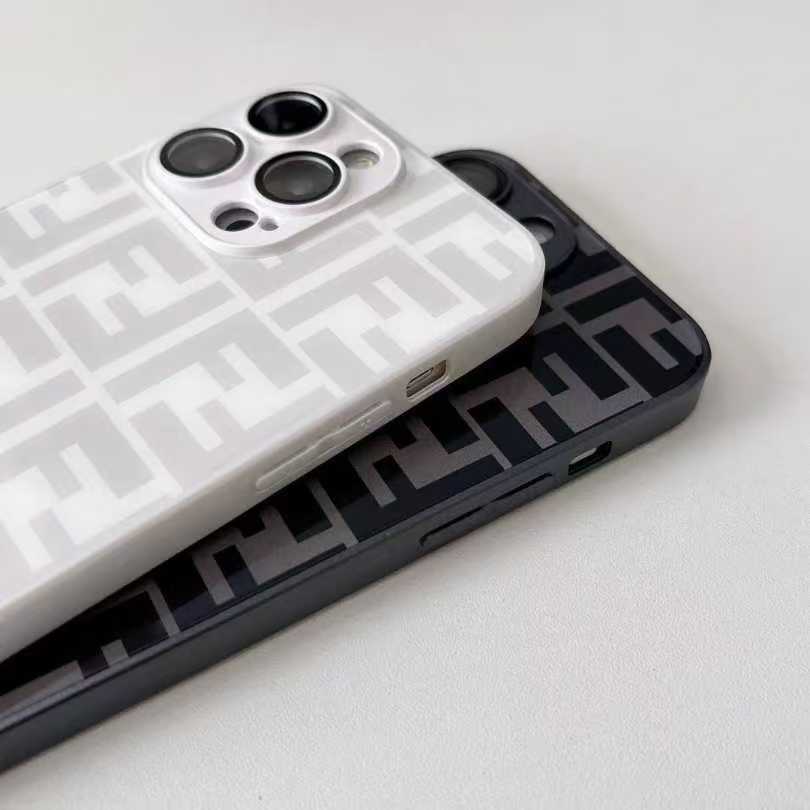 フェンディ iPhone 17 airケースレディース 