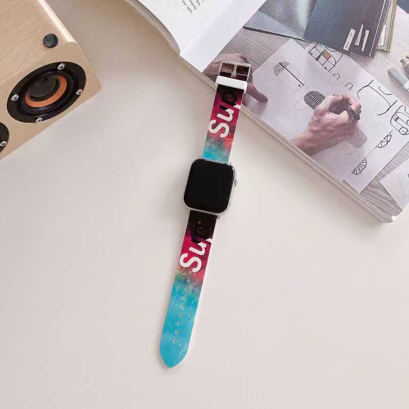 シュプリーム apple watch 8/7/6 バンド 