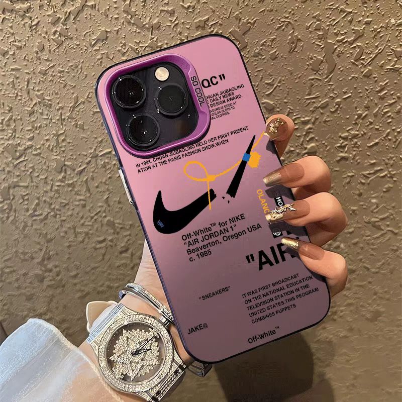 Nike iPhone 16 plus ケース安定感 